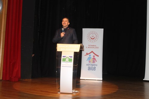 Bahçelievler'de Koruyucu Aile Bilgilendirme Eğitimi yapıldı.